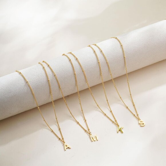 Trendy Dainty Name Necklace - 18K Gold Plated & Adjustable Length for Comfort - Picture 7 of 7